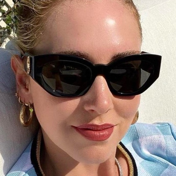 Versace cat eye sunglasses - Picture 6 of 13